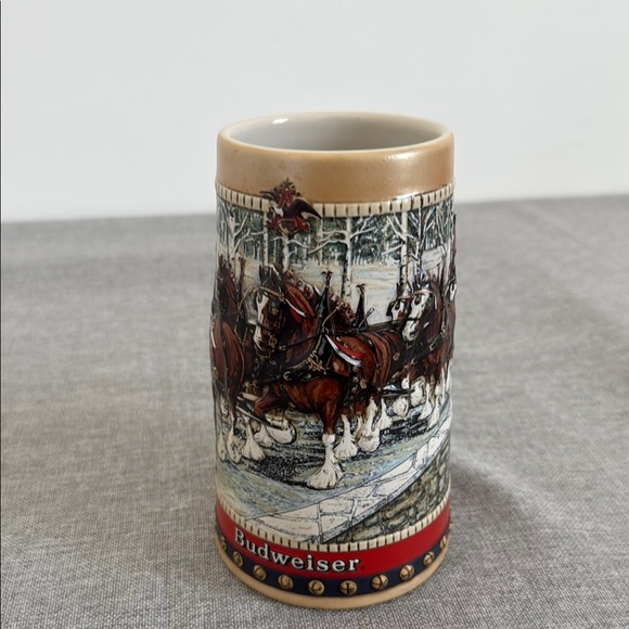 Budweiser 1988 collector series Ceramic Beer Stein with Horse Design - Picture 2 of 6